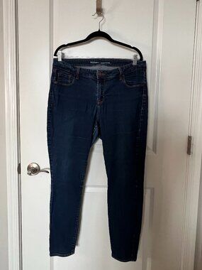 Old Navy Mid Rise Rockstar Dark Jean 14R